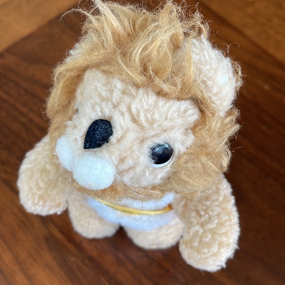 VINTAGE BUNDLE - SUBARU DEALERSHIP PRINT AD BOOKLET 1976 & STUFFED ANIMAL LION - Picture 8 of 12